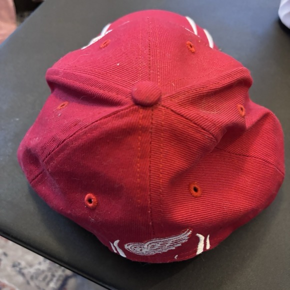 Detroit Red Wings cap Hat Red Spellout NHL Hockey by T.E.I. One size - Picture 8 of 8